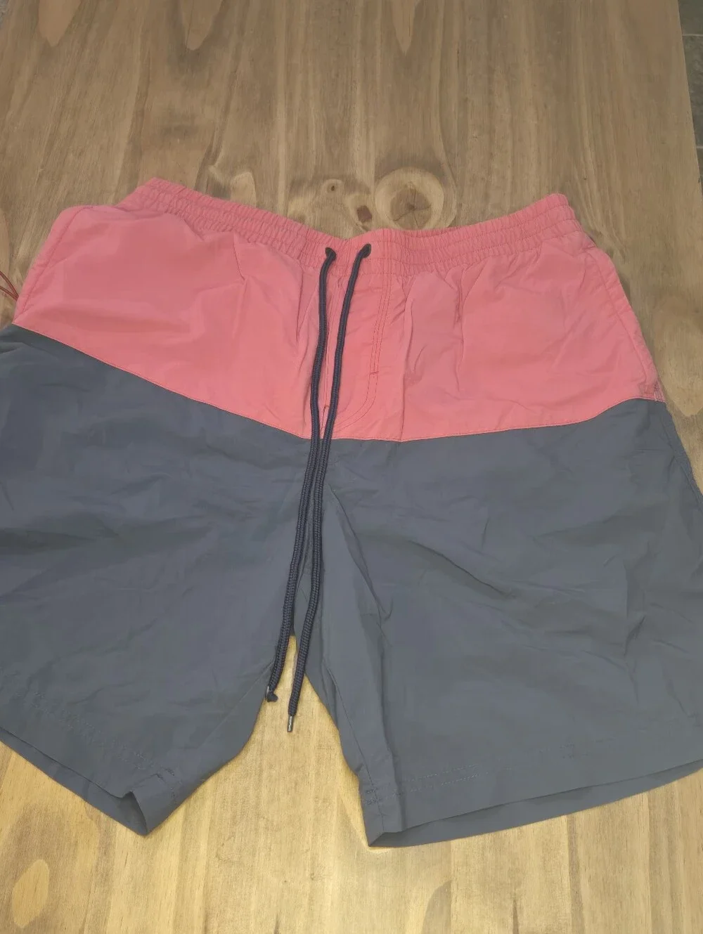 Columbia Men's Two-Tone Pink and Gray Swim Trunks
